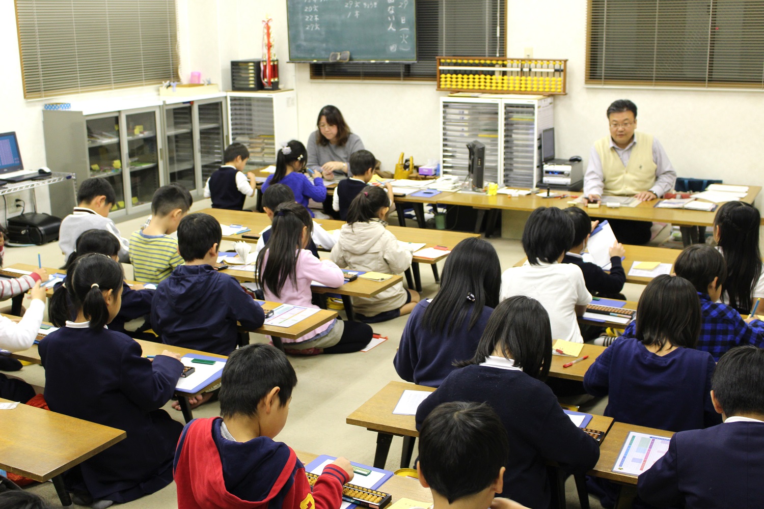 堀尾珠算学校のようす 広島市安佐南区のそろばん・あんざん教室